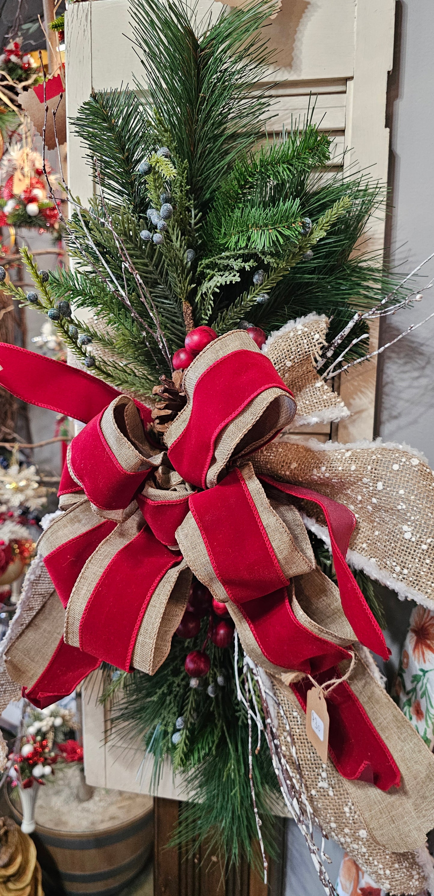 Shutter Seasonal Decor (small)(artificial)