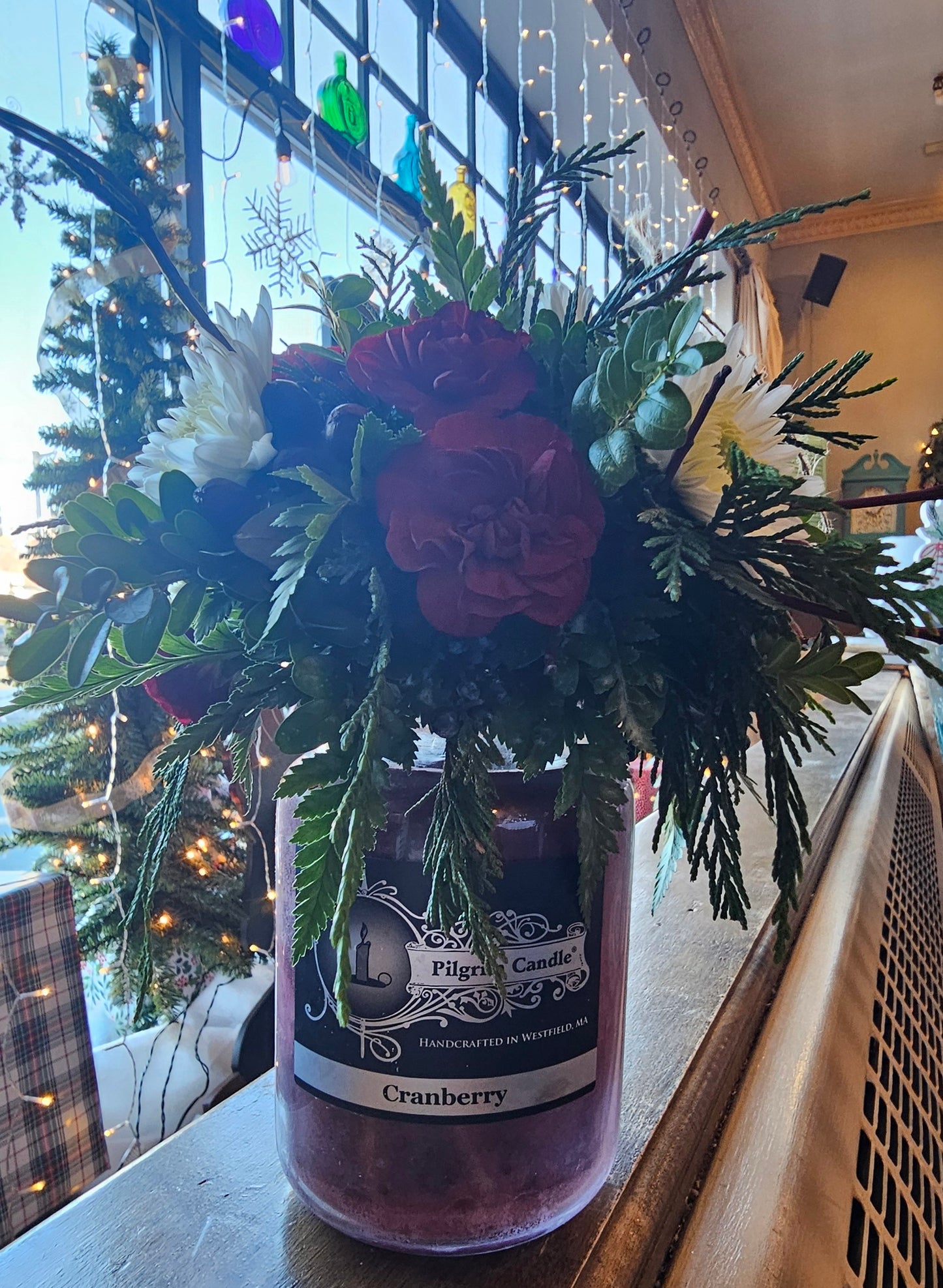 Seasonal Candle Topper Includes  24 Ounce Pilgrim Candle