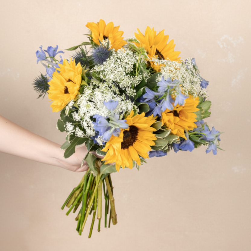 Golden Daydream Bouquet in a Vase