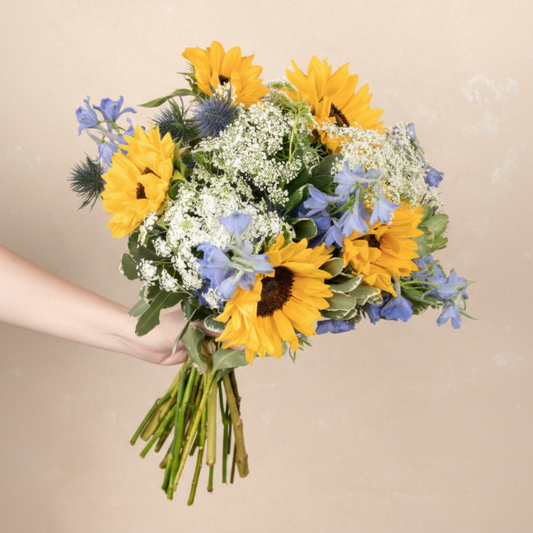 Golden Daydream Bouquet in a Vase